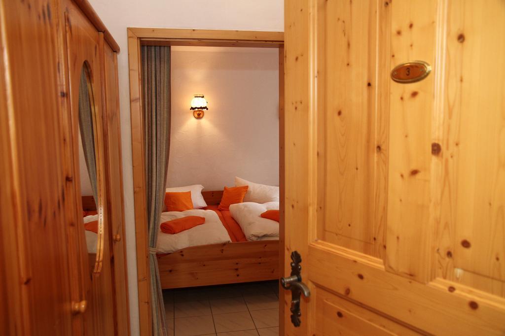 Heidi'S Haeuschen Apartment Schollbrunn Екстериор снимка
